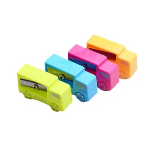 Sacapuntas de Plástico Creativos con Forma de Coche de Dibujos Animados - Product Image 5