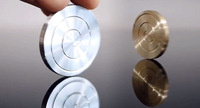 Gyroscope de poche Mezmocoin usiné CNC forage et brochage Spinner de bureau pour bureau ou divertissement à domicile