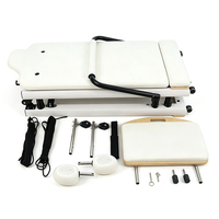 Machine de Pilates pliable et réglable en acier pour usage domestique, cadre blanc, système de poulie à résistance par ressort, équipement de fitness