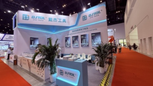 DJTOL DP Series Four-Flute <strong>End</strong> <strong>Mills</strong> for Steel Good <strong>Cutting</strong> Tools with OEM Customization Support - Product Image 3