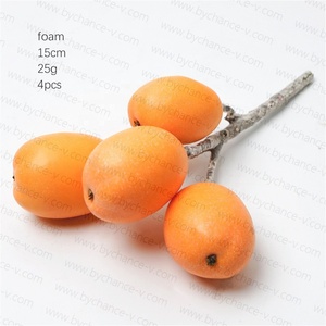 Arrangement floral artificiel Fournitures Accent décoratif de fruits de Loquat artificiel pour les maisons et les bureaux modernes - Product Image 3