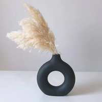 Vase en céramique noir fait main, personnalisé, en forme de donut, style nordique, créatif, décoratif, pour la décoration de la maison
