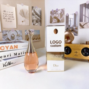 <span class=keywords><strong>Parfum</strong></span> personnalisé Wild Light Strong True Self avec un <span class=keywords><strong>parfum</strong></span> boisé d'orchidée, vaporisateur de voyage unisexe - Product Image 4