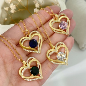 Cadeau de la Saint-Valentin, pendentif en forme de cœur superposé, plaqué or 18 carats, collier en forme de cœur avec zircon cubique brillant pour femmes - Product Image 4