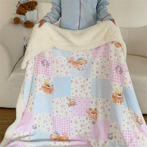 Manta Pequeña 100% Poliéster Ligera de Terciopelo Coral con Patrón Bordado para Aire Acondicionado, Cubre Sofá, Descanso Mediodía - Product Image 6