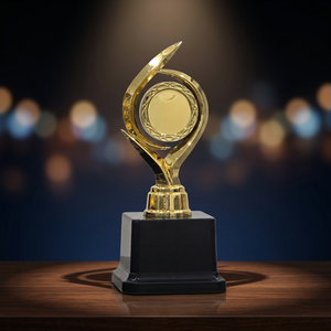 Trophée en métal et plastique de haute qualité, moulé sous pression, avec finition chromée et option de logo personnalisé gravé au laser - Product Image 1