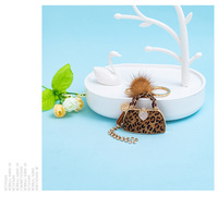 Porte-clés léopard marron, petit breloque décoratif pour sac à dos, pendentif de sac à main, léger en métal, cadeau polyvalent pour femmes, sacs et clés