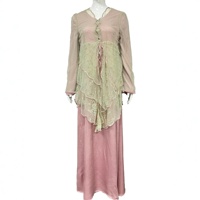 Ensemble 2 pièces modeste pour femme en polyester rose poudré, robe longue à manches longues et col en V, cardigan en dentelle vert sauge, tenue musulmane pour l'Aïd et les mariages