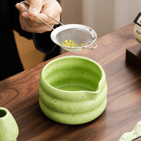 Service à thé Matcha japonais fait à la main Design nordique-classique avec bol de couleur assortie Boîte-cadeau soucoupe pour les amateurs de Matcha