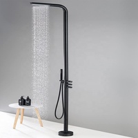 Douche extérieure en acier inoxydable. Colonne de douche solaire extérieure pour jardin, piscine, plage