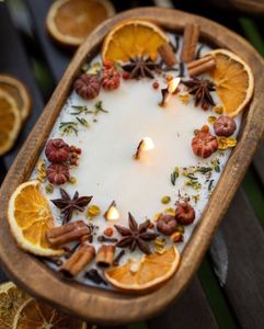 เทียนหอม LANJO กลิ่นอโรมาเธอราพี ทำจากขี้ผึ้งถั่วเหลืองในภาชนะไม้ทรงกลม ประดับด้วยดอกไม้แห้ง สไตล์เรียบง่าย แกะสลักด้วยมือ - Product Image 4