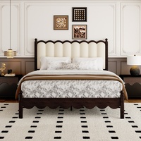 Lit en chêne massif de style français moderne et vintage, tête de lit capitonnée crème, cadre en bois foncé, capacité de charge de 450 kg, tailles Full/Queen/King, avec rangement