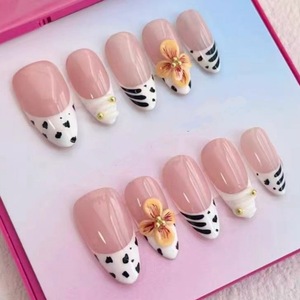<span class=keywords><strong>Uñas</strong></span> Postizas Estilo Francés, Almendradas <span class=keywords><strong>de</strong></span> Lujo con Flores 3D para Bodas y Galas, Venta al Por Mayor <span class=keywords><strong>de</strong></span> <span class=keywords><strong>Uñas</strong></span> Artificiales - Product Image 5