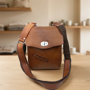 Sac à main pour femme en cuir de buffle véritable, élégant, durable, imperméable, avec fermeture éclair, bandoulière chaîne, capacité 1-1,9L, Saint-Valentin - Product Image 3