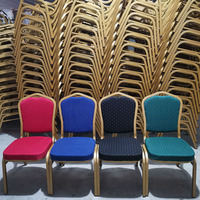 Vente en gros de chaises d'hôtel de banquet de mariage de luxe bon marché empilables en or métal fer acier
