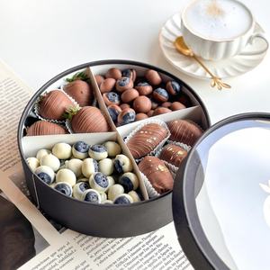 กล่องของขวัญทรงกระบอก/วงกลม ทำจากกระดาษ สำหรับใส่ช็อกโกแลตสตรอว์เบอร์รี่  พร้อมโลโก้แบบกำหนดเองได้ - Product Image 4