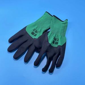 Guantes de trabajo recubiertos de látex y espuma de nailon verde, con 13 agujas y hilo negro, antideslizantes, resistentes al desgaste, transpirables y aptos para manipulación. - Product Image 4