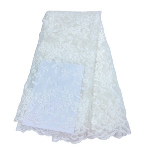 Tela de Encaje Tul Francés con Lentejuelas Bordadas 100% Poliéster, <span class=keywords><strong>Precio</strong></span> Competitivo y Alta Demanda para Vestidos de Fiesta - Product Image 5
