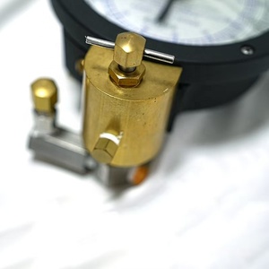 Manomètre de pression de boue CG600 de qualité supérieure - Moniteur de pression à transmission à distance haute précision pour opérations de forage et de tête de puits - Product Image 2