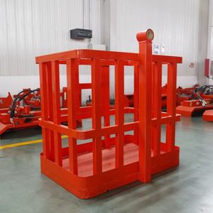 Plataforma de Trabajo Aérea Telescópica Montada en Tractor con Pluma Hidráulica Plegable para Mantenimiento Municipal - Product Image 6