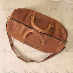 Hand Crafted Full Grain Buffalo <b>Leather</b> Duffle <b>Travel</b> <b>Bags</b> Stylish Retro Design Zipper Closure Personalized <b>Mens</b> Duffle <b>Bags</b> - Product Image 4
