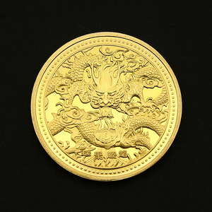 ميدالية نسر فاخرة بتصميم عتيق وحديث بلمسة نهائية غير لامعة، مصبوبة يدويًا بنقوش تراثية، معدنية مطلية بالعملة للمقتنيات التذكارية - Product Image 6