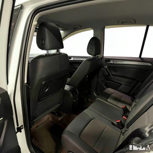 Voiture d'<span class=keywords><strong>occasion</strong></span> <span class=keywords><strong>Golf</strong></span> Volkswagen <span class=keywords><strong>Sportsvan</strong></span> 2018 230TSI DSG Trendline, essence, 5 places, faible kilométrage, bien entretenue, non accidentée - Product Image 4