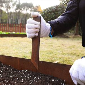 Bordure paysagère en acier CorTen thermolaqué résistant aux intempéries, bordure métallique rustique pliable pour jardins, pelouses, parterres de fleurs et bordures - Product Image 3