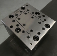 Moules d'extrusion pour gaines de câbles en PVC et caniveaux en plastique UPVC