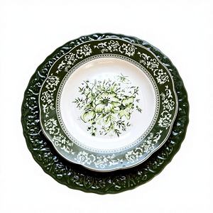 Vajilla de Cerámica Europea Clásica Retro, Platos y Tazones de Porcelana Ecológicos, Verde Oscuro de Lujo para Uso en Restaurantes y Hoteles - Product Image 1