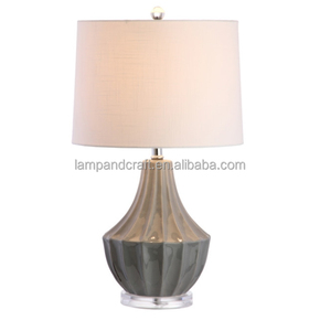 Lámpara de Mesa Tradicional de Metal Bronce con Pantalla de Lino Natural para Decoración del Hogar, Dormitorio, Vestíbulo de Hotel, Habitación de Hotel - Product Image 6