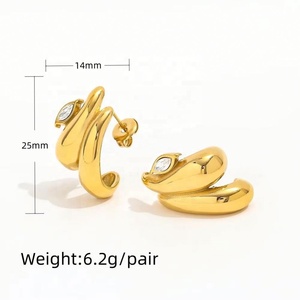 Bijoux personnalisés de haute qualité, plaqués or 18 carats PVD, boucles d'oreilles créoles double couche avec zircon pour femmes, bijoux en acier inoxydable, vente en gros - Product Image 4