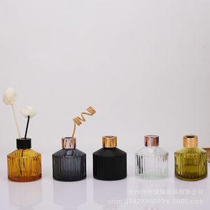 100ML vide haute qualité Reed diffuseur bouteilles en verre <span class=keywords><strong>ambre</strong></span> noir <span class=keywords><strong>gris</strong></span> <span class=keywords><strong>parfum</strong></span> essentiel diffuseur bouteille avec bouchon - Product Image 3