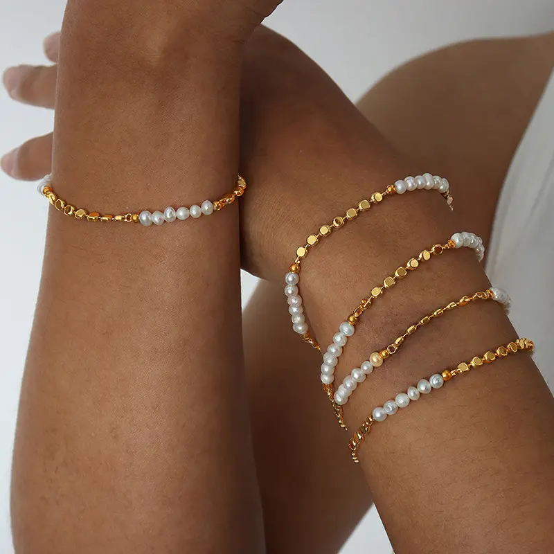 Braccialetto di perle di rame liscio di moda di lusso braccialetto di perle d'acqua dolce reale per le donne