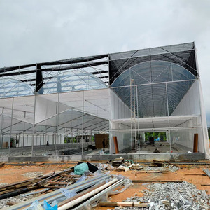 Serres agricoles multi-spans avec ventilation pare-soleil et systèmes hydroponiques recouvertes de films PE/PO à vendre - Product Image 2