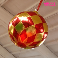 Boule de Noël gonflable géante suspendue de 2 m, motif diamant rouge et or, avec souffleur d'air, décoration de Noël pour plafond de centre commercial