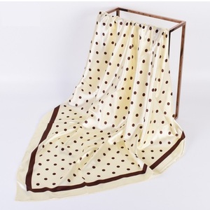 <span class=keywords><strong>Bandane</strong></span> in Raso di Seta con Stampa a Pois alla Moda, Sciarpe <span class=keywords><strong>per</strong></span> <span class=keywords><strong>Capelli</strong></span> da <span class=keywords><strong>Donna</strong></span>, Vendita all'Ingrosso - Product Image 4