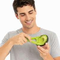 Pp Plastic 3-In-1 Avocado Mes Snijmachine Corer Cutter Met Deksel Huis Accessoire Voor Groentegereedschap