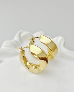 <span class=keywords><strong>Orecchini</strong></span> a Cerchio in <span class=keywords><strong>Oro</strong></span> Massiccio 18K per Donne, Vero <span class=keywords><strong>Oro</strong></span> Giallo 18K, <span class=keywords><strong>Orecchini</strong></span> Chunky Huggie, <span class=keywords><strong>Gioielli</strong></span> in <span class=keywords><strong>Oro</strong></span> Massiccio 3D, <span class=keywords><strong>Gioielli</strong></span> Au750 - Product Image 5