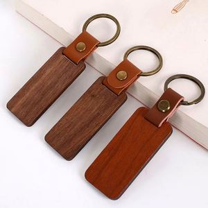 Manufacture Novelty Gifts <b>Personalized</b> Wooden <b>Keychain</b> Customized Lettering Spades Keyring - Product Image 6