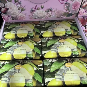 Jabón Artesanal en Barra de 248g con Aceite de Fragancia de Frutas, Nutritivo para Todo Tipo de Piel - Product Image 3