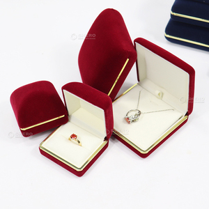 Caja Organizadora de Joyas de Franela de Lujo con Logotipo Personalizado, Caja de Joyería Cuadrada de Terciopelo Multicolor con Patrón Personalizado - Product Image 6
