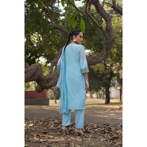 Eco Friendly <b>Women</b> Pure Cotton Thread Work Embroidered <b>Kurta</b> with Comfortable Trousers Available At Affordable Price - Product Image 6