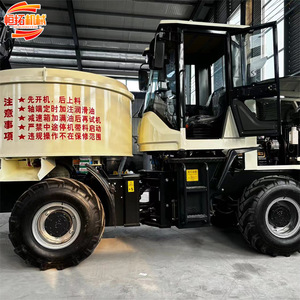 Camion malaxeur à béton autochargeur mobile de type 2200 Chaotian Pot pour travaux de génie civil - Product Image 4