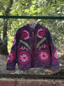 Abrigo de Invierno Boho Hippie Bordado a Mano con Terciopelo Negro Vintage, de Algodón Ecológico y Transpirable, para Mujer y Unisex, Venta al Por Mayor - Product Image 4