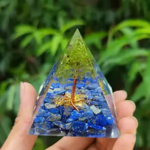 高品质水晶石Orgone金字塔水晶愈合金字塔天然宝石5厘米6厘米生命之树金字塔装饰