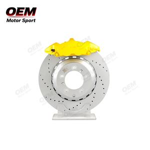 Kit de Frenos Grandes OEM MOTOR SPORT Amarillo de 10 y 4 Pistones para Mejora de Caliper de Hierro Fundido de una Pieza con 1 Año de Garantía - Product Image 1