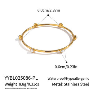 สร้อยข้อมือและกำไลแฟชั่นสแตนเลสสตีล 316L กันน้ำ ไม่หมอง ชุบทอง 14K 18K ประดับเพชรซิร์คอน ดีไซน์เนอร์ สำหรับผู้หญิง - Product Image 6