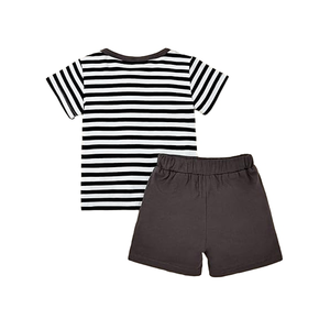 Ensemble de vêtements pour enfants 2 pièces, t-<span class=keywords><strong>shirt</strong></span> décontracté à col rond avec motif de paillettes et short pour garçon, personnalisable OEM ODM - Product Image 4