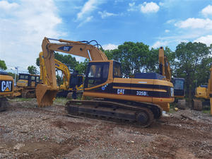 Excavadora sobre orugas Caterpillar 325BL 325 de alta calidad, original de Japón, de 25 toneladas, con bomba como componente central - Product Image 4